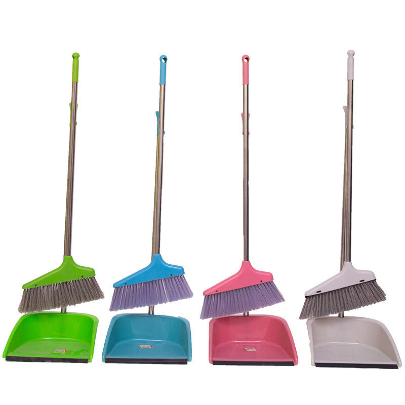 Long Handle Folding Broom and Dustpan Set – Self-Cleaning Teeth Design